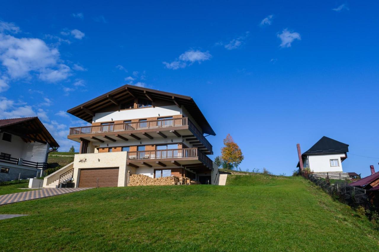 Chalet First Hill Gura Humorului Kültér fotó